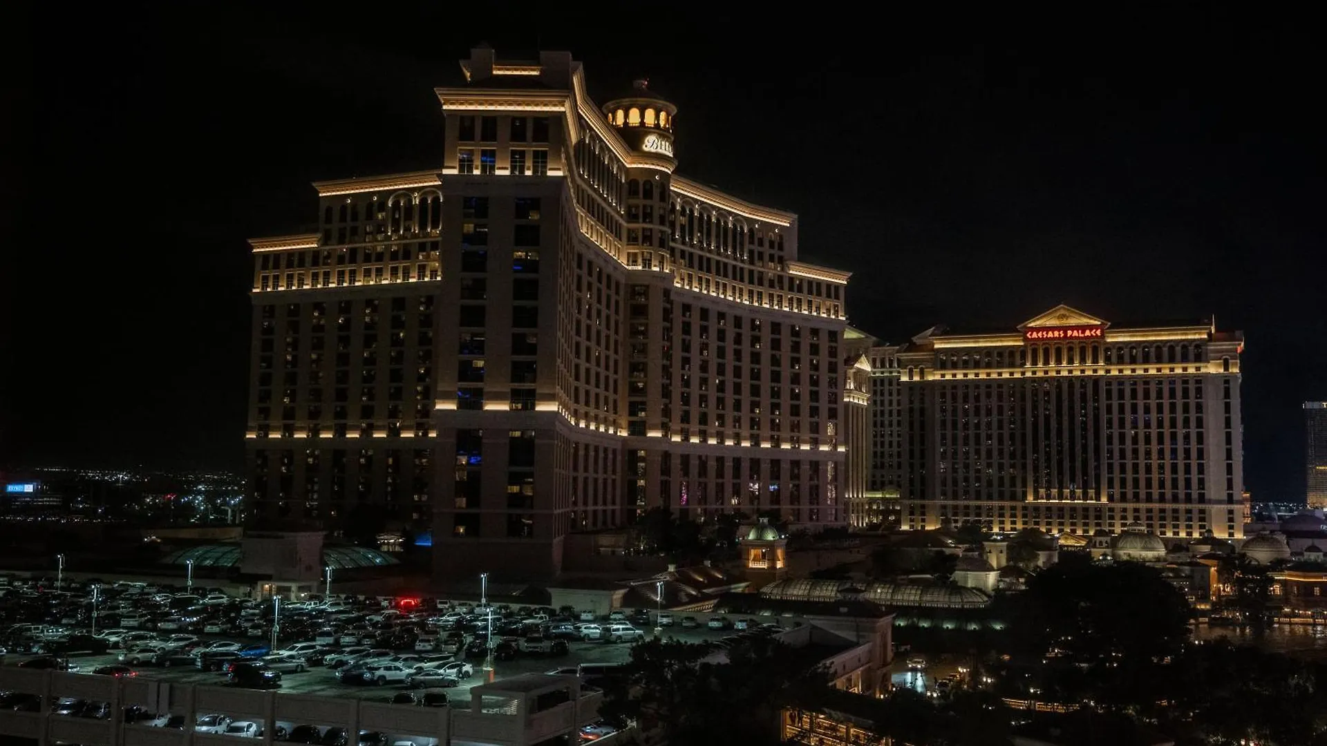 Stripviewsuites At Jockey Club Las Vegas