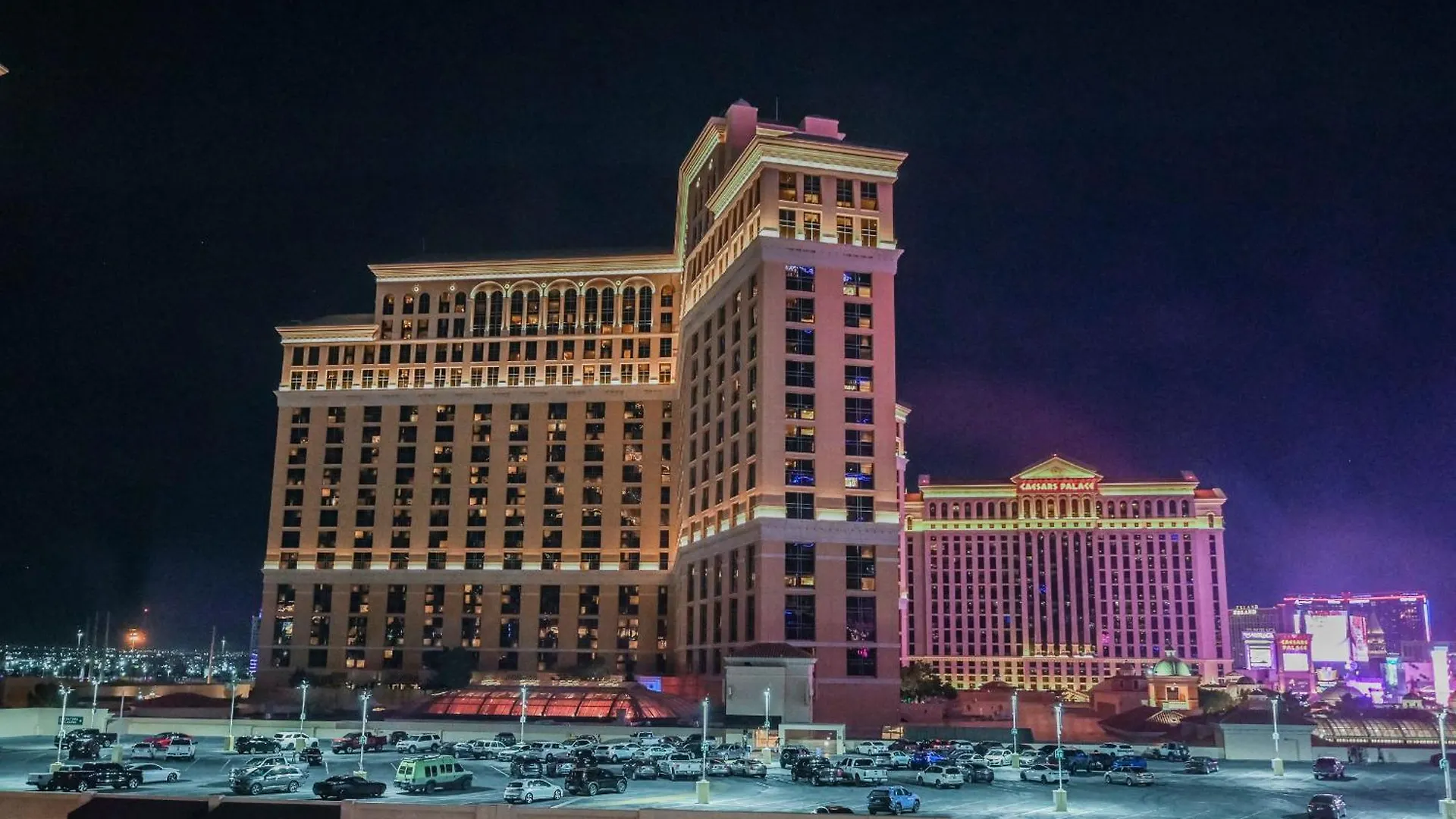Stripviewsuites At Jockey Club Las Vegas