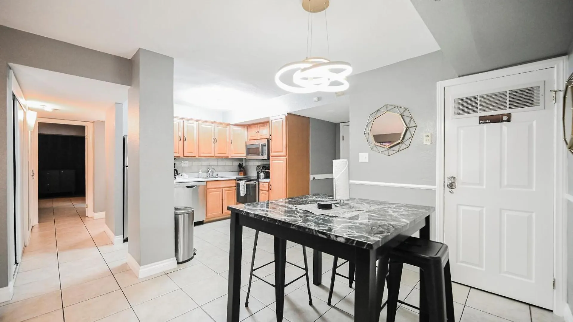Aparthotel Stripviewsuites At Jockey Club Las Vegas