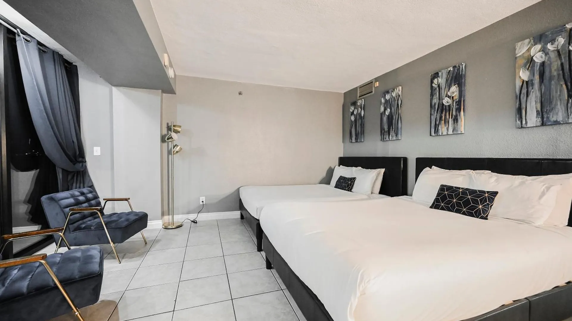Stripviewsuites At Jockey Club Las Vegas 4*,